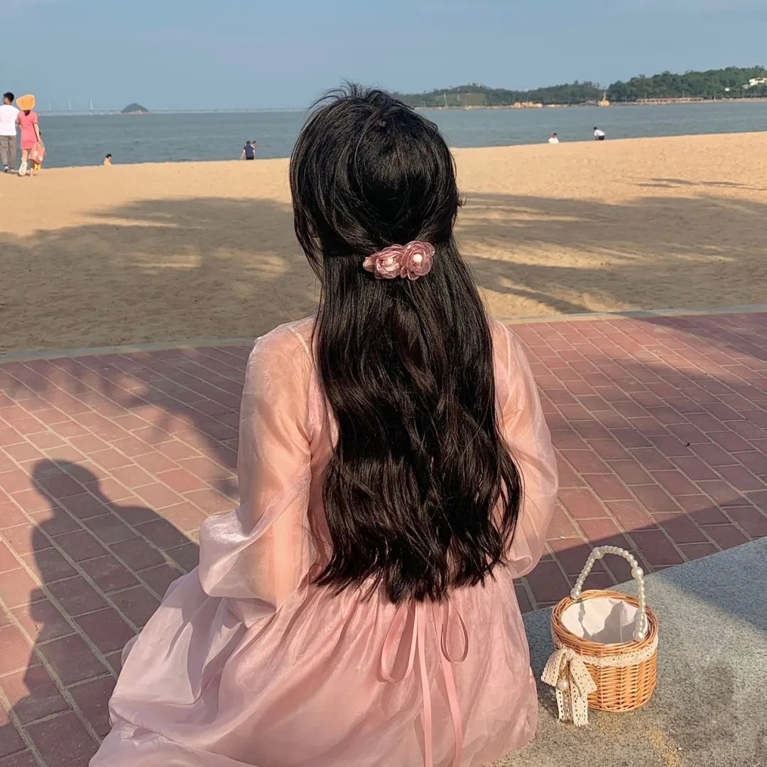 这个婶婶画风不对